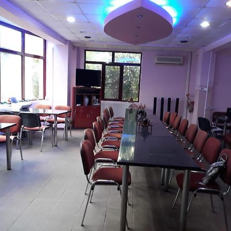 Hotel Elite Бэиле-Еркулане Экстерьер фото