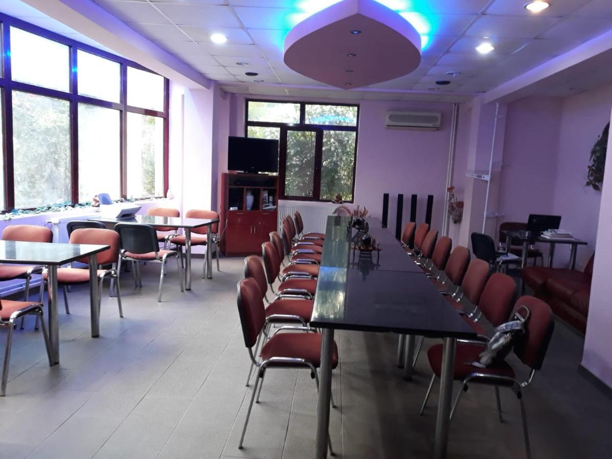 Hotel Elite Бэиле-Еркулане Экстерьер фото