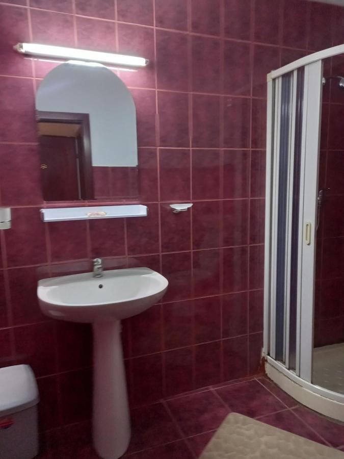 Hotel Elite Бэиле-Еркулане Экстерьер фото
